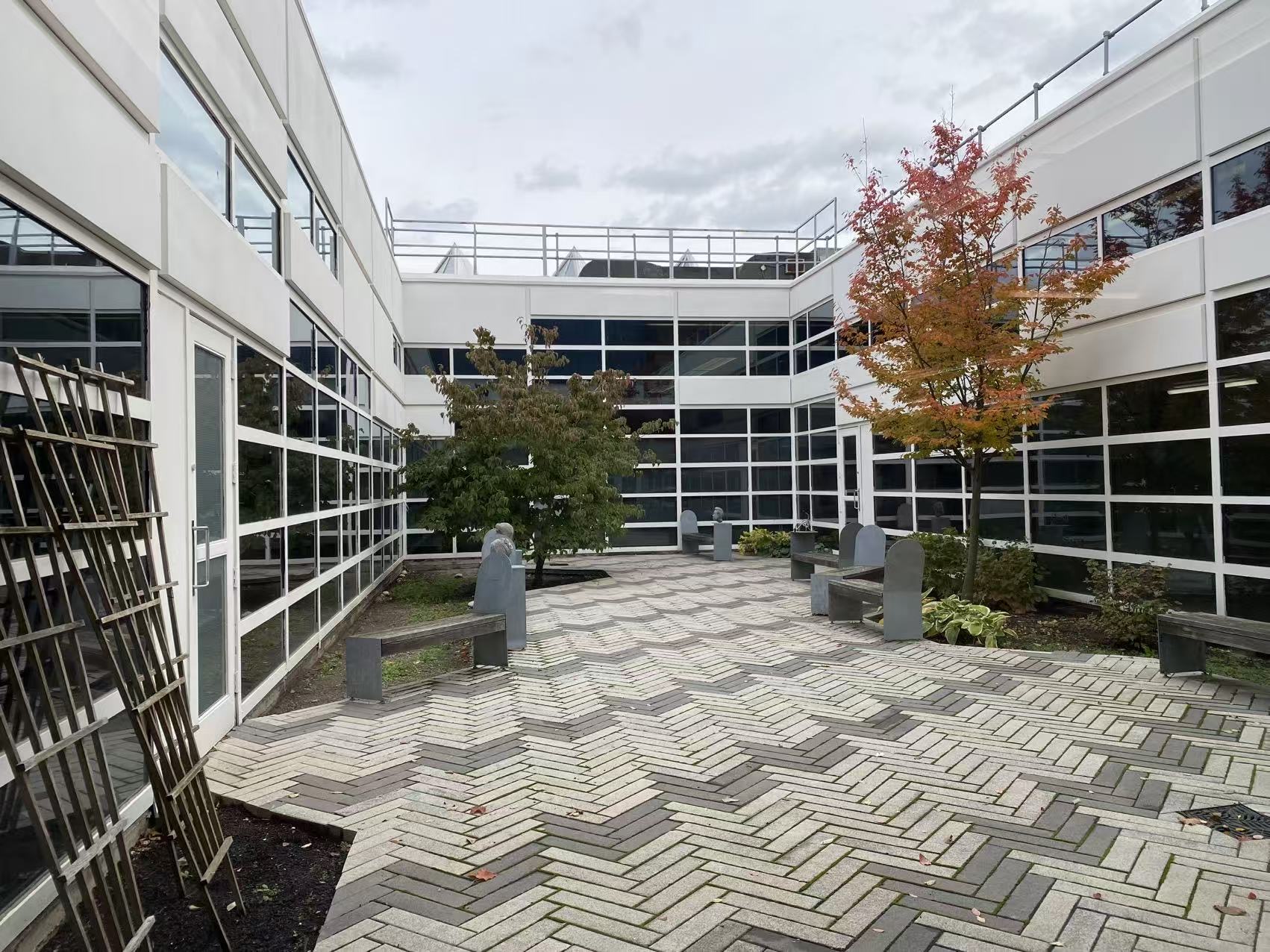 put a description here or you will lose grades